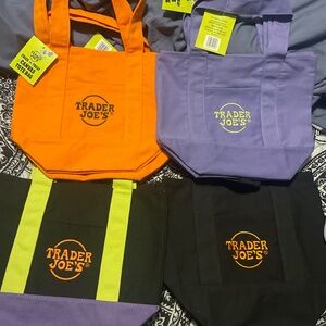 Trader Joe’s Halloween tote mini bags